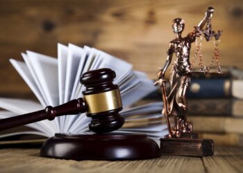 Бухгалтерку львівського підприємства судитимуть за розтрату майже 2,3 млн грн