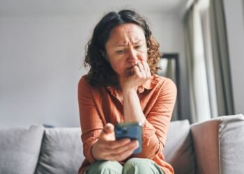 Мобільний зв’язок по графіку? У Криму окупанти вимикатимуть мережу більшу частину доби