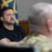 Зеленський обговорив з командирами корпусів найважчі напрямки фронту та захист логістики