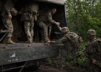 Деяким військовим виплачуватимуть по 50 тисяч гривень на місяць, – Свириденко