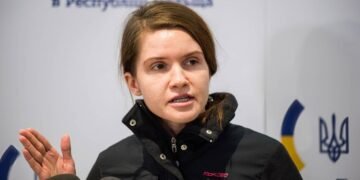 Безугла неочікувано вирішила повернутися у фракцію “Слуги народу”