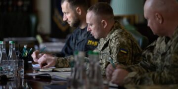 Зеленський анонсував асиметричні заходи проти російської балістики: Драпатий представив доповідь