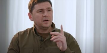 Далекобійні удари, ППО та відмова від ілюзій: Подоляк назвав головні шляхи зупинення війни