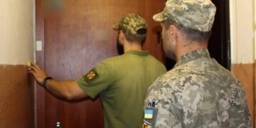 ТЦК має право прийти за адресою проживання та вручити повістку: деталі