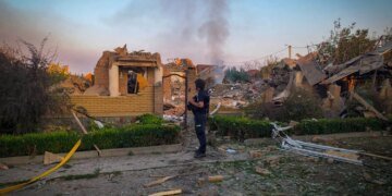 У Сумах вночі влучило 6 російських КАБів: серед загиблих двоє дітей