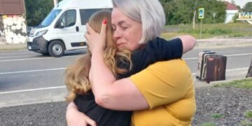 Україна евакуювала ще п'ятьох підлітків з окупованих територій – омбудсман
