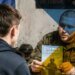 Окупанти на ТОТ агітують населення вступати до армії рф через безробіття – ЦНС