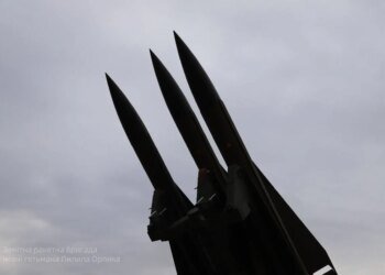 95 зі 129 ворожих дронів з "Бандеролями" знешкодили, запущена рф ракета не досягла цілей