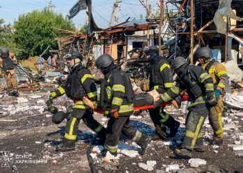 "Обов'язково відповімо" – Зеленський відреагував на ракетну атаку рф на людне перехрестя у Печенігах і показав наслідки