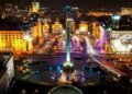 росія атакує Київ і область балістичними ракетами пролунала серія вибухів
