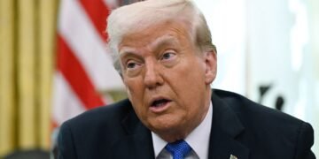 Можуть подорожчати ноутбуки та консолі: ЗМІ дізналися про плани Трампа на нові мита