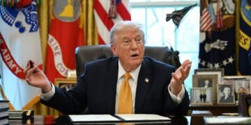 Трамп вперше висловився про візит директора ЦРУ до Москви