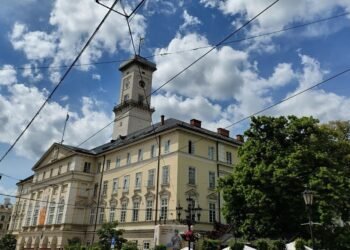 Що зміниться в Україні з 1 вересня 2026 року: зарплати, стипендії, школи, бронювання та нові правила