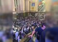 Київський вокзал переповнений через атаку РФ: люди годинами чекають на поїзди (фото, відео)