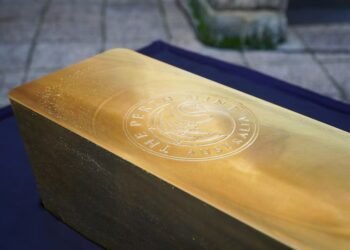Понад 521 кг: як виглядає найбільший і найчистіший золотий злиток у світі (відео)