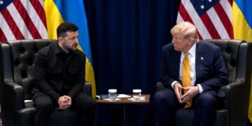 The Atlantic: обіцянки Вашингтона зависли, а Москва посилила удари