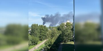 “Не БпЛА”: у Хабаровському краю РФ палає великий нафтопереробний завод “Роснєфті” (відео)