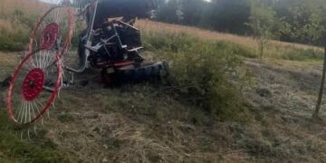 Трагедія на полі: на Львівщині загинув тракторист після перекидання техніки