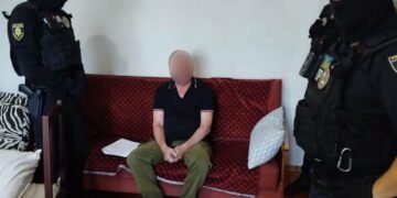 Бив, ізолював та погрожував зґвалтувати молодшу сестру: на Львівщині чоловіка підозрюють у зґвалтуванні падчерки, – ФОТО