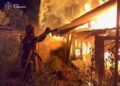 У Винниках спалахнули два дачні будинки: пожежу гасили 11 рятувальників