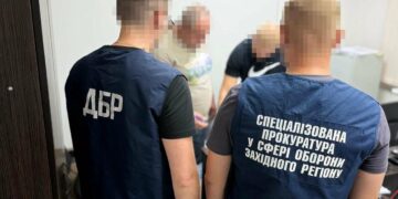 Офіцер ТЦК приїхав п’яним і побив солдата: ДБР повідомило про підозру