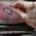 ПФУ розмежував виплати прийомним батькам і дітям: де перевірити суми