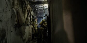 Російський дрон впав у парку “Наталка”, коли там гуляли люди: загинула дворічна дитина (відео)