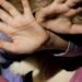 Підозрюють у катуваннях: в Одеській області у батька вилучили 9 дітей із 11