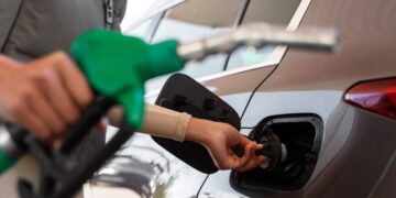 Мобільні АЗС для громад без заправок: Мінфін готує законопроєкт про продаж пального