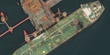 Reuters: Росія зупинила відвантаження нафти в головному порту Чорного моря