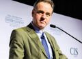 Фергюсон про провал прогнозів щодо краху України: “Вражає вже те, що українці не розбиті”