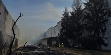 Розподільчий центр EVA у Броварах постраждав внаслідок російської атаки