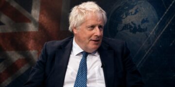 Борис Джонсон: “Путін мусить програти” – і Вашингтон досі цього не сказав