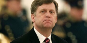 Макфол про справжній страх Путіна: “Це не НАТО – це українська демократія”