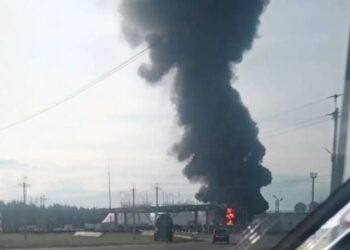 Петреус підбив підсумок кампанії проти НПЗ: Росія стала імпортером бензину