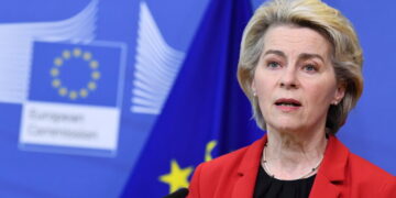 Єврокомісія схвалила €6,1 млрд на ППО, ракети та боєприпаси для України