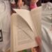 “Понищений одяг і книги”: в аеропорту Варшави пошкодили речі з багажу українки, — ЗМІ(фото)
