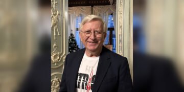 67-річний телеведучий заговорив про всиновлення дитини: де зараз Володимир Горянський (фото)