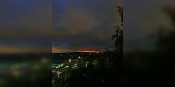 Численні вибухи і “прильоти”: дрони атакували великий НПЗ “Лукойлу” у Нижньогородській області РФ (фото)