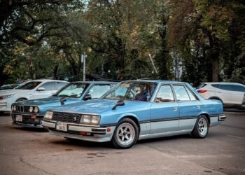 Японська класика: в Україні засвітився культовий Nissan 80-х (фото)