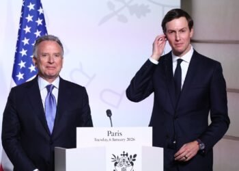 Мир на межі зриву: Трампу радять позбутися “рієлтора та зятя” на переговорах з Іраном (відео)