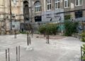 У центрі Львова занедбану ділянку перетворять на паркінг, укриття та громадський простір