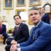 “Їм подобається те, що здається легким” – Снайдер про те, чому Трамп обрав Іран, а не перемогу України