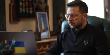 Зеленський під час поїздки на фронт доручив посилити захист Запоріжжя та області