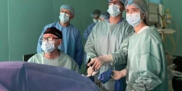 У Львові прооперували жінку, в якої половина шлунка змістилася у грудну клітку через рефлюкс