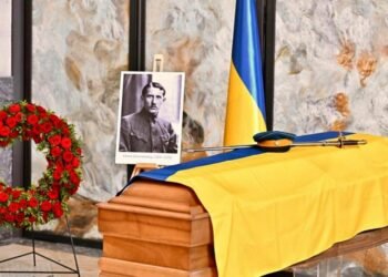 Євген Коновалець повернеться в Україну: останки полковника ексгумували у Роттердам