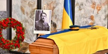 Євген Коновалець повернеться в Україну: останки полковника ексгумували у Роттердам