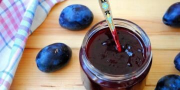 Як приготувати сливове варення: простий рецепт на зиму