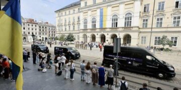 Завтра Львів попрощається з воїнами Віктором Щербиною, Вадимом Качмарем та Андрієм Березяком