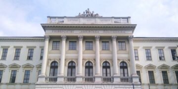 Львівська політехніка платитиме найуспішнішим вступникам: хто може отримати стипендію